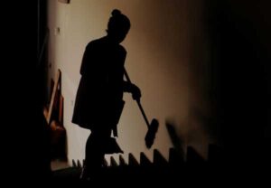 Leia mais sobre o artigo Especial UFRN – Estudo revela que mulheres trabalham cinco anos a mais que os homens ao longo da vida