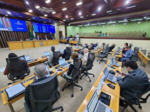 Leia mais sobre o artigo Assembleia Legislativa aprova projeto que regula repasses de ICMS e IPVA aos municípios; prefeitos comemoram