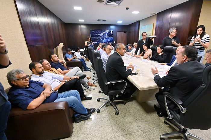 No momento, você está visualizando FEMURN e prefeitos articulam na Assembleia avanço de projeto que garante mais transparência e regularidade nos repasses aos municípios