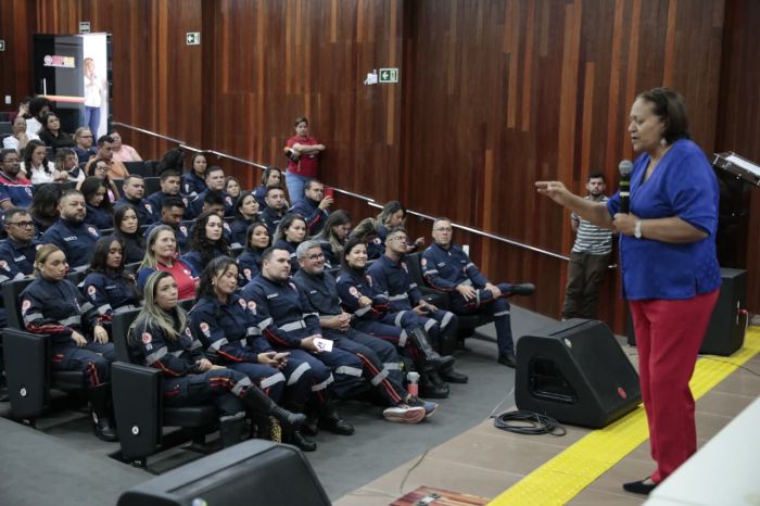No momento, você está visualizando Governo entrega novas ambulâncias e amplia SAMU RN em 22 municípios do Oeste
