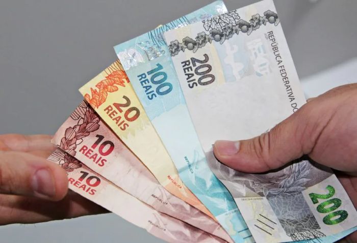 No momento, você está visualizando Justiça determina pagamento do 13º salário da saúde ainda em 2025 após ação do Sindsaúde/RN