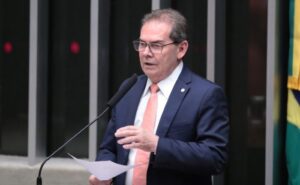 Leia mais sobre o artigo Câmara aprova projeto que reduz penas dos condenados pelo 8 de janeiro e tentativa de golpe de Estado