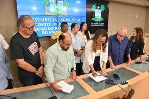 Leia mais sobre o artigo Jornalistas elegem Ubaldo Fernandes como Parlamentar do Ano na ALRN