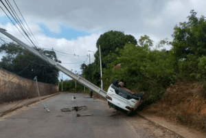 Leia mais sobre o artigo Colisões contra postes aumentam 12% no Rio Grande do Norte, aponta Neoenergia Cosern