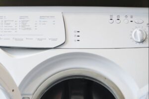 Leia mais sobre o artigo Rede atacadista e fabricante são condenadas a ressarcir e indenizar cliente por venda de eletrodoméstico defeituoso