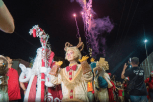 Leia mais sobre o artigo Natal da Gente: Pedra Grande vive noite de encanto e emoção com o Cortejo Natalino