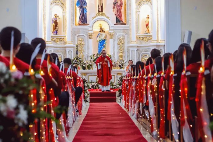 No momento, voc&ecirc; est&aacute; visualizando Cerca de 200 jovens recebem o sacramento do Crisma em Jo&atilde;o C&acirc;mara