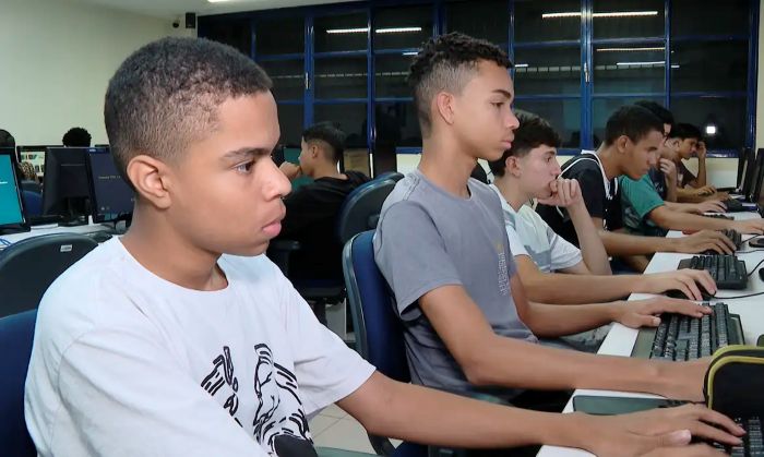 No momento, você está visualizando Unicef promove mais de 1 milhão de oportunidades para jovens no país