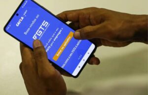 Leia mais sobre o artigo MP libera saque integral do FGTS para trabalhadores do saque-aniversário demitidos desde 2020