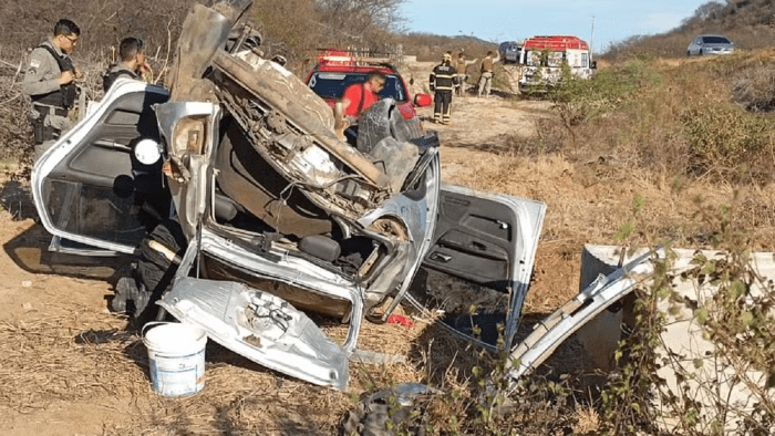 No momento, você está visualizando Duas pessoas ficam feridas em grave acidente na BR 266 entre Florania e São Vicente na região do seridó