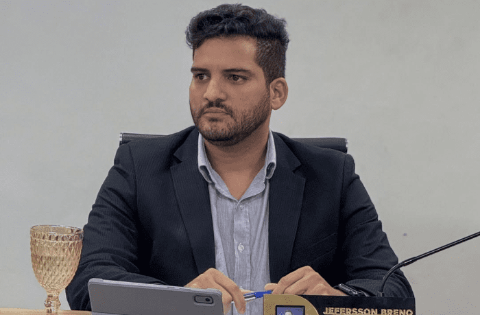 Leia mais sobre o artigo Macau: Vereador Jefinho rompe com o governo Flávia Veras e retorna ao grupo de oposição