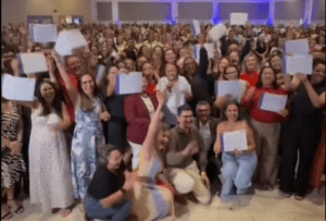 Leia mais sobre o artigo Novos gestores e gestoras escolares do Estsado eleitos para o período 2026–2028 eleitos em novembro tomaram posse  ontem