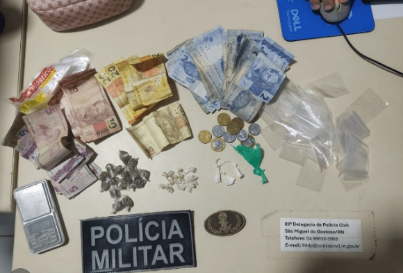 Leia mais sobre o artigo Equipe do 17º Batalhão prende indivíduo por tráfico na cidade de Rio do Fogo