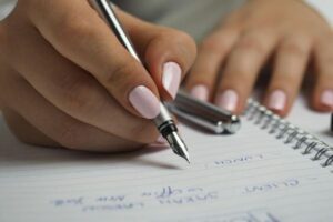 Leia mais sobre o artigo Justiça reconhece falha na comunicação em concurso municipal e determina nova convocação de candidata em Parnamirim