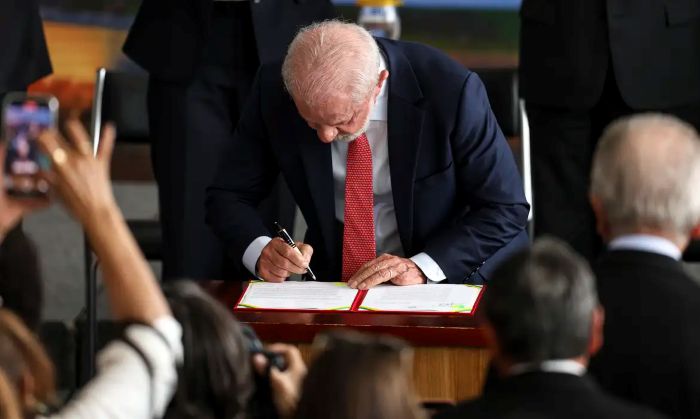 Leia mais sobre o artigo Lula veta integralmente PL da Dosimetria