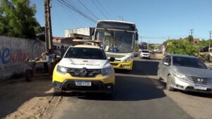 Leia mais sobre o artigo Idosa morre após ser atingida por ônibus na estrada de Genipabu, em Extremoz