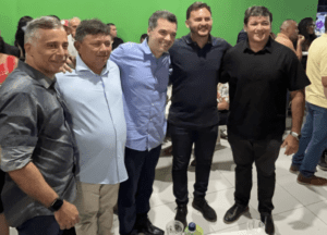 Leia mais sobre o artigo Walter Alves participa da festa pelos 29 anos de emancipação política de Jundiá