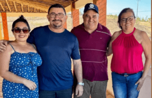 Leia mais sobre o artigo João Câmara: Vice-prefeito Holderlin,  recebe a presidenta do Sinte, Egivania, Jasão,correligionários e amigos na casa de praia 