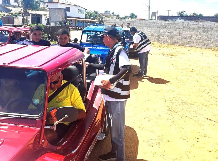 Leia mais sobre o artigo Detran/RN realiza ações educativas com bugueiros e reforça medidas de segurança