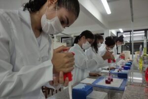 Leia mais sobre o artigo Avaliação da Capes consolida a UnP como referência em pesquisas em biotecnologia