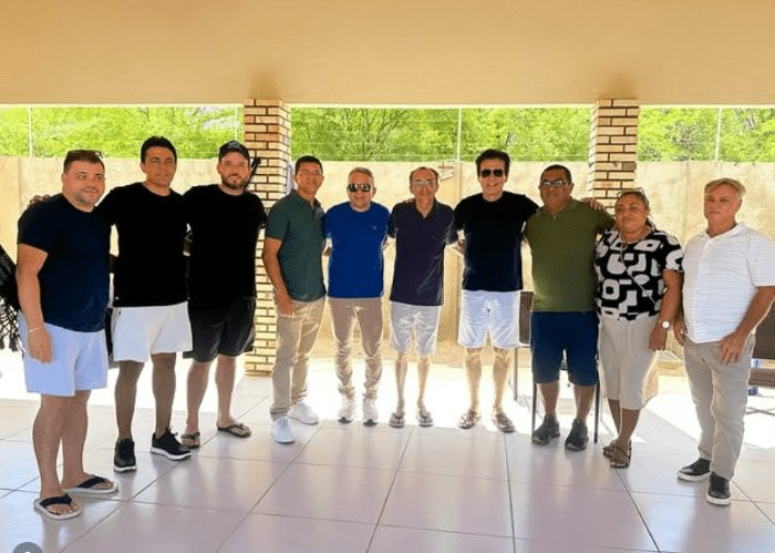 Leia mais sobre o artigo Em Tibau, Robinson Faria articula base política no Oeste do RN com foco em 2026