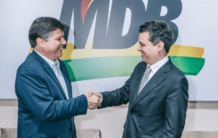 Leia mais sobre o artigo Diretório Nacional prorroga mandato de Walter Alves na presidência do MDB-RN