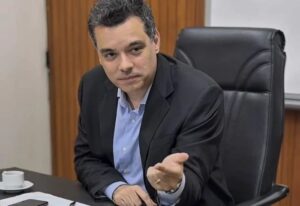 Leia mais sobre o artigo PT-RN confirma rompimento de Walter Alves e diz que ele deixou projeto que “reorganizou Estado”