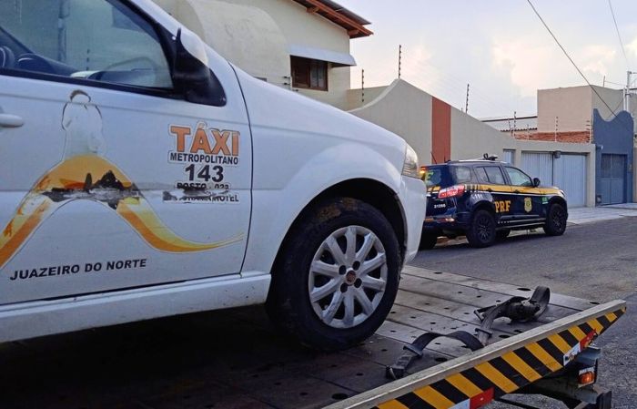 No momento, voc&ecirc; est&aacute; visualizando PRF recupera tr&ecirc;s ve&iacute;culos e prende dois homens em menos de 6 horas no RN