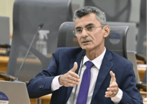 Leia mais sobre o artigo PT já tem nome de concenso para governo tampão: o deputado Francisco do PT