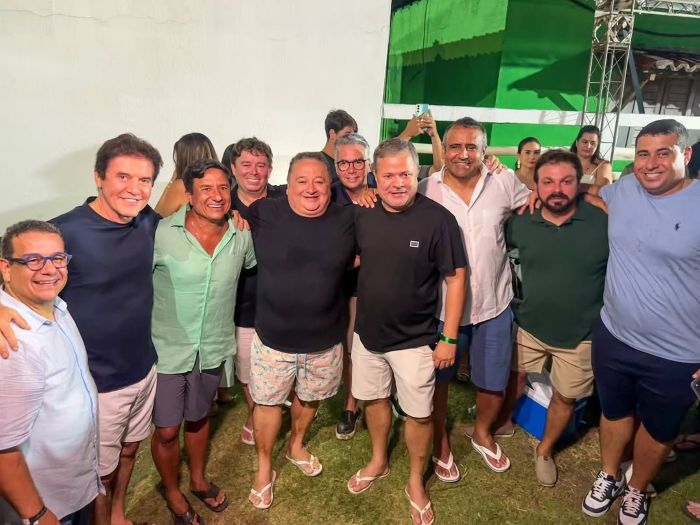 No momento, voc&ecirc; est&aacute; visualizando Todos juntos e misturados na abertura do ver&atilde;o do litoral potiguar