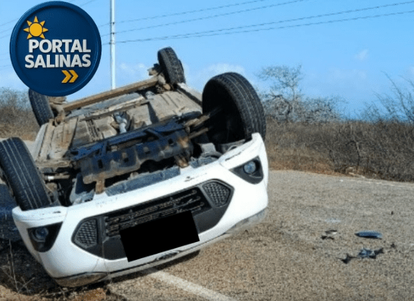 Leia mais sobre o artigo Família que retornava de Ponta do Mel sofre capotamento; uma vítima fatal e outras encaminhadas ao hospital