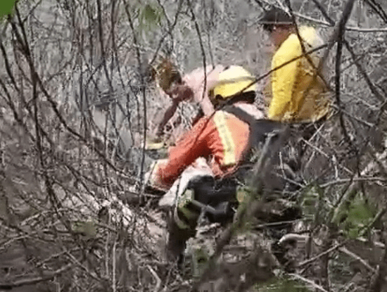 No momento, você está visualizando Bombeiros resgatam homem que escorregou em área de mata na zona rural do município de Francisco Dantas, RN