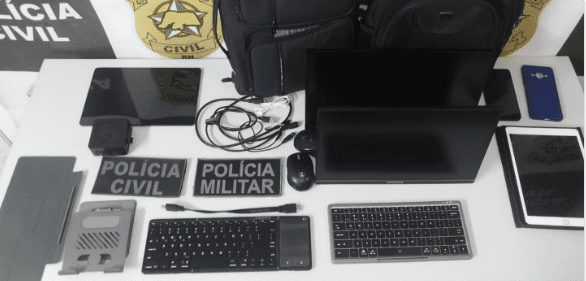 Leia mais sobre o artigo Ação conjunta entre o 17º Batalhão e a Polícia Civil resulta na recuperação de materiais furtados e condução de suspeita
