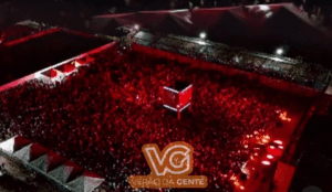 Leia mais sobre o artigo Pedra Grande: multidão lota Arena do Descobrimento na 1ª noite do “Verão da Gente 2026”
