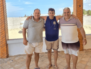 Leia mais sobre o artigo João Câmara: Vice-prefeito recebe amigos e correligionários em casa de praia no litoral norte