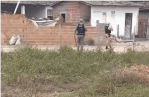 Leia mais sobre o artigo Pânico em Passagem: Homem é preso após invadir casa da prefeita Wedna Mendonça