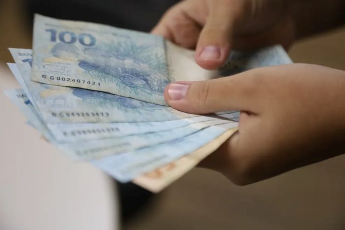 No momento, você está visualizando Após novo atraso, governo do RN promete concluir 13º salário nesta terça (13)