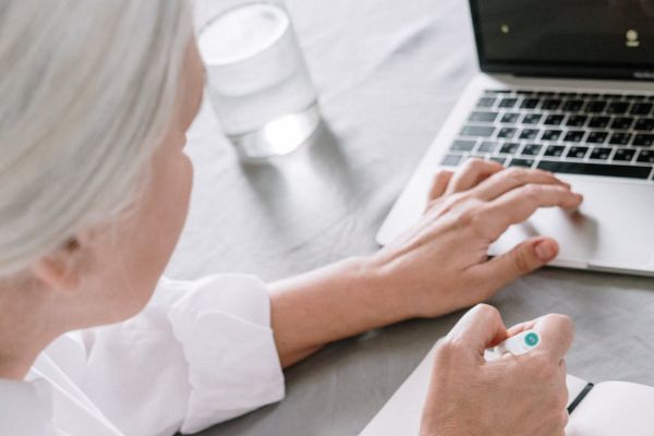 Leia mais sobre o artigo Banco digital é condenado a indenizar idosa vítima de empréstimo fraudulento