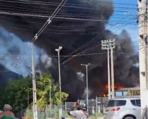 Leia mais sobre o artigo Incêndio destrói estátua de Nossa Senhora de Fátima em Natal
