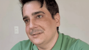 Leia mais sobre o artigo Ex-prefeito de Apodi diz que não será candidato e declara apoio a Allyson Bezerra 