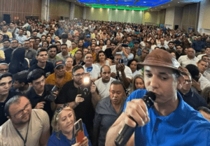 Leia mais sobre o artigo Em evento de grande porte, Allyson Bezerra confirma pré-candidatura ao Governo do RN