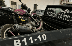 Leia mais sobre o artigo Polícia Militar recupera motocicleta roubada durante o carnaval e realiza prisão em flagrante
