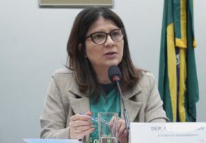 Leia mais sobre o artigo Carla Dickson garante R$ 30 milhões para o autismo e famílias atípicas no RN em 2026