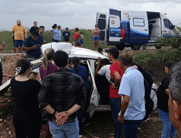 No momento, voc&ecirc; est&aacute; visualizando Acidente grave registrado na RN 023 que liga Jo&atilde;o c&acirc;mara a Jardim de Angicos com v&iacute;timas presas aas ferragens
