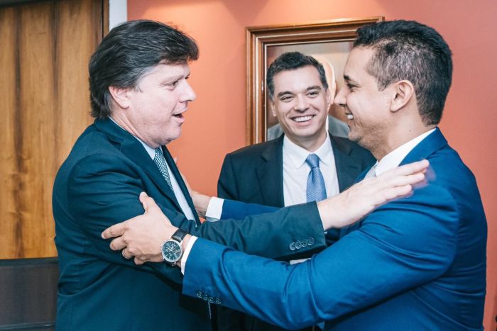 No momento, você está visualizando Allyson Bezerra se reúne com direção nacional do MDB em Brasília e reforça aliança para 2026