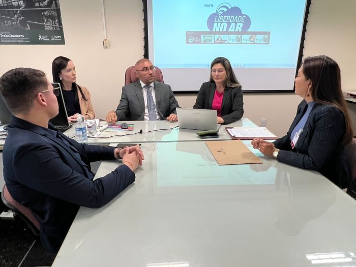 Leia mais sobre o artigo Projeto Liberdade no Ar amplia adesões no RN e reforça combate ao tráfico de pessoas e ao trabalho escravo