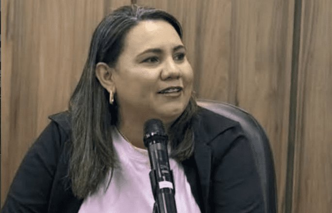 Leia mais sobre o artigo Veto a projete de Lei volta a gerar questionamentos em João Câmada, vereadora proponente do projeto não compareceu a sessão