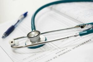 Leia mais sobre o artigo Plano de saúde deverá pagar R$ 5 mil por negar custeio de medicamento a paciente com quadro depressivo