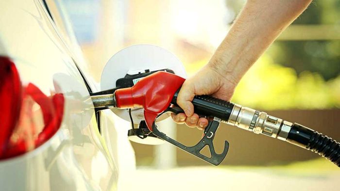 No momento, você está visualizando Gasolina chega a R$ 7,75 em posto de Natal neste domingo (15)