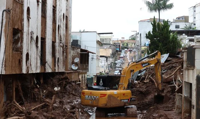 Leia mais sobre o artigo Número de mortes sobe para 66 em Minas Gerais